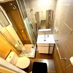 B3 Planta Baja Al Lado Del Metro