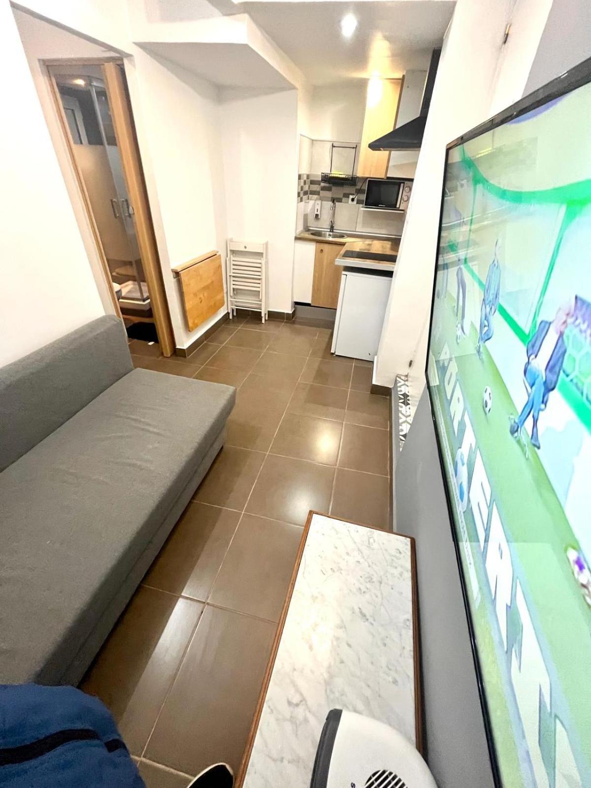 Appartement B3 Planta Baja Al Lado Del Metro Barcelone