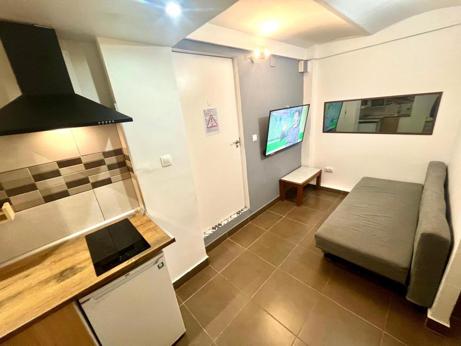 Appartement B3 Planta Baja Al Lado Del Metro *